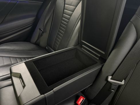 Used 2019 Mercedes-Benz S 560 4MATIC Sedan image 32