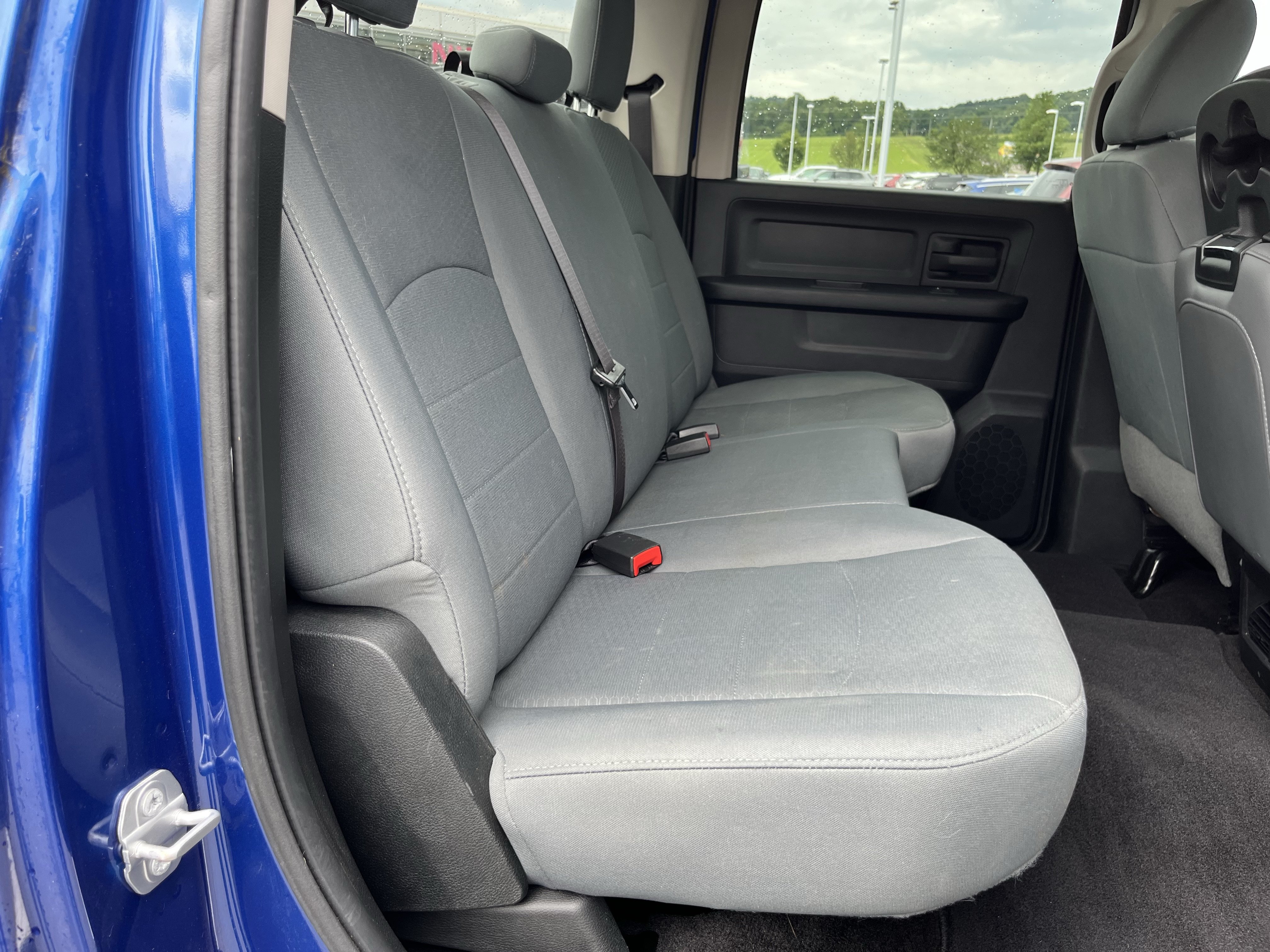 Used 2017 RAM 2500 Tradesman w/ Chrome Appearance Group AWD/4WD image 4