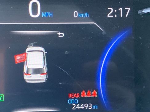 Used 2025 Toyota RAV4 LE image 39