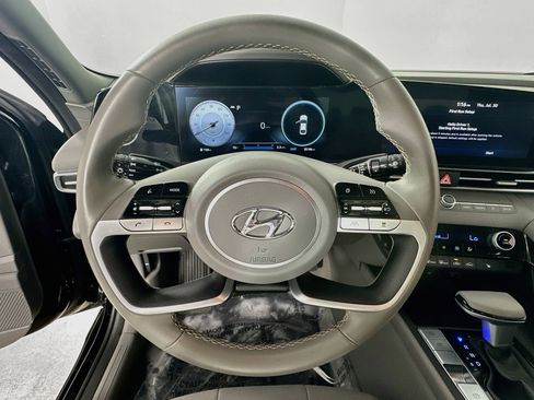 Used 2023 Hyundai Elantra SEL w/ Convenience Package FWD image 11