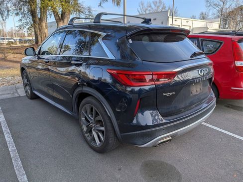 Used 2019 INFINITI QX50 Essential w/ Sensory Package image 4