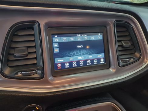 Used 2022 Dodge Challenger GT w/ Driver Convenience Group image 27