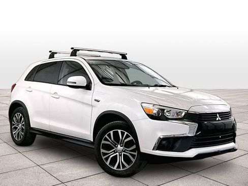 Used 2017 Mitsubishi Outlander Sport LE FWD image 2