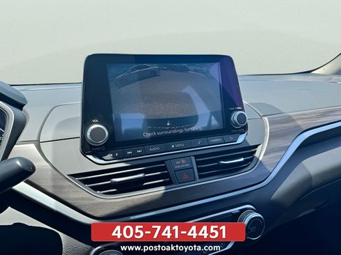 Used 2025 Nissan Altima 2.5 SV FWD image 23