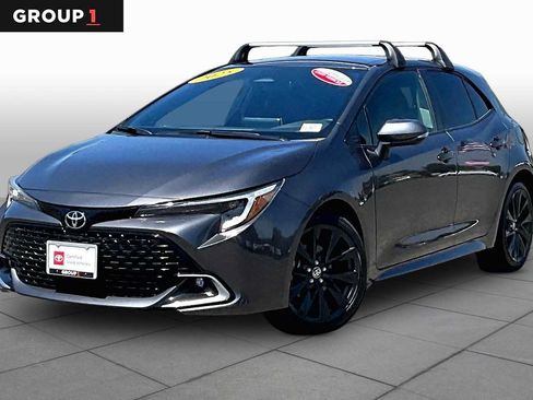 Certified 2025 Toyota Corolla XSE FWD image 1