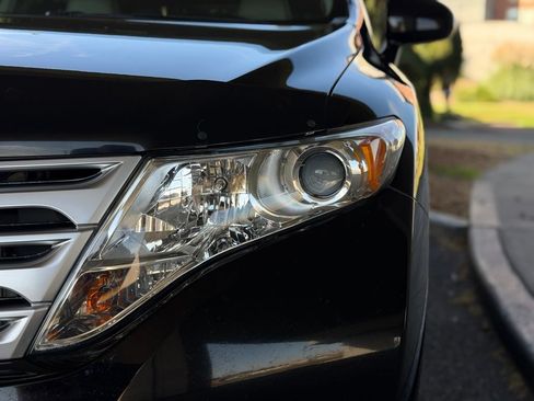 Used 2011 Toyota Venza AWD image 12