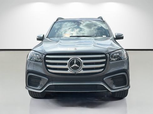 Used 2024 Mercedes-Benz GLS 450 4MATIC image 8