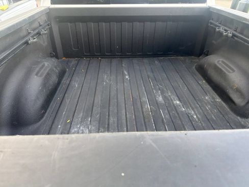 Used 2023 RAM 1500 Laramie AWD/4WD image 6