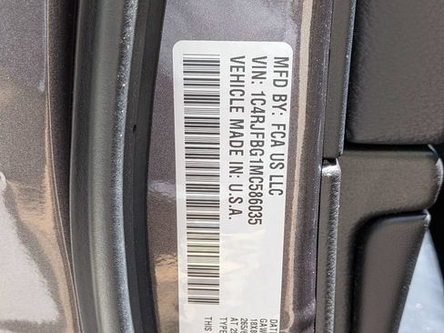Used 2021 Jeep Grand Cherokee Limited w/ Luxury Group II AWD/4WD image 32