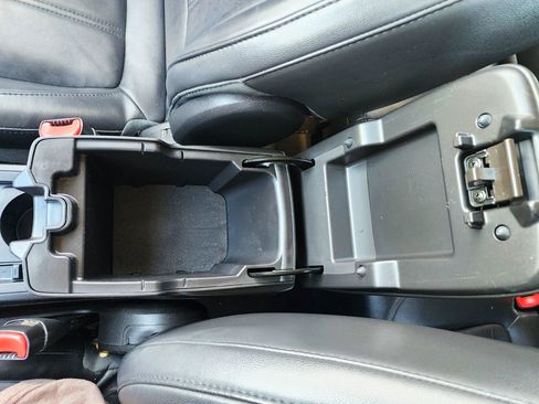 Used 2014 Chevrolet Captiva Sport LT w/ Convenience Package image 31