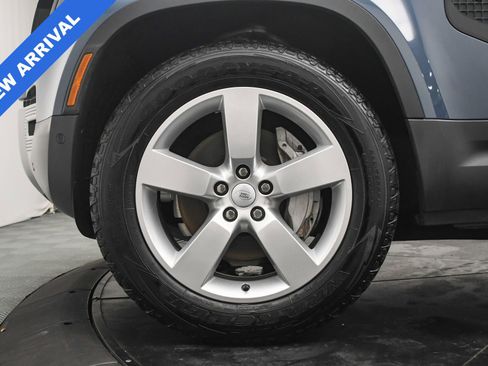 Used 2024 Land Rover Defender 110 S image 29