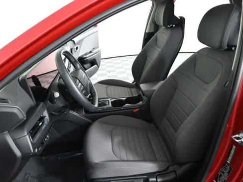 Used 2025 Kia K4 EX FWD image 17