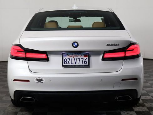 Used 2022 BMW 530i w/ Convenience Package image 5