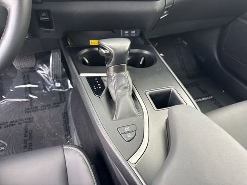 Certified 2023 Lexus UX 250h FWD w/ Accessory Package (Z1) image 21
