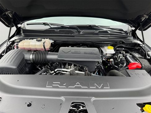 Used 2025 RAM 1500 Tradesman image 9