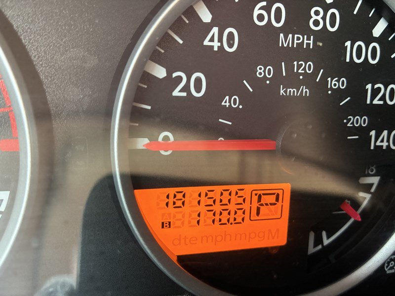 Used 2010 Nissan Pathfinder LE w/ Navigation Pkg AWD/4WD image 8