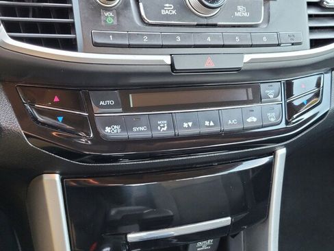 Used 2016 Honda Accord LX image 27