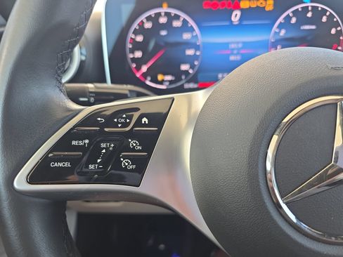 Used 2025 Mercedes-Benz C 300 Sedan image 17