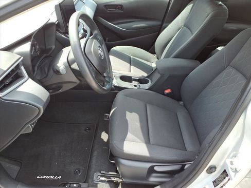 Used 2023 Toyota Corolla LE FWD image 12