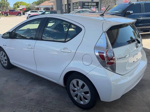 Used 2012 Toyota Prius C One FWD image 7