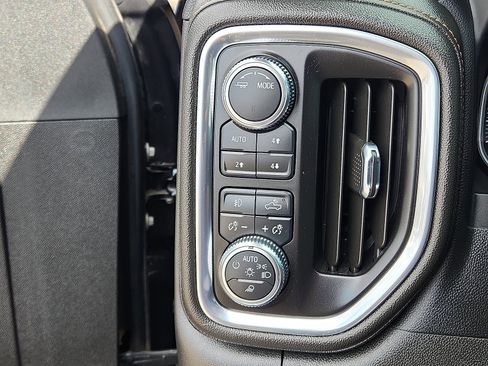 Used 2023 GMC Sierra 3500 AT4 w/ AT4 Preferred Package image 18