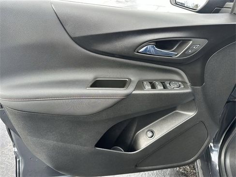Certified 2023 Chevrolet Equinox RS image 21