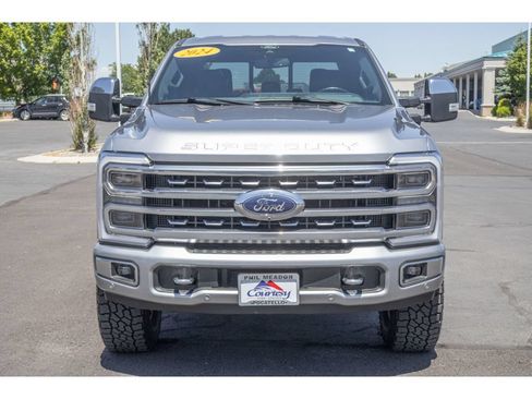 Used 2024 Ford F350 Platinum w/ Tremor Off-Road Package AWD/4WD image 8