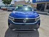 Used 2022 Volkswagen Taos SE image 2
