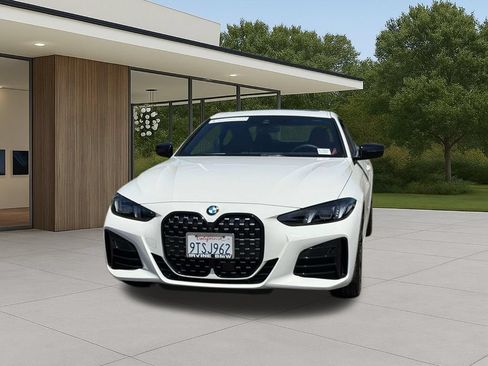 Used 2026 BMW 430i Coupe w/ M Sport Package RWD image 3