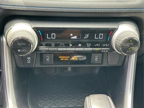 Used 2019 Toyota RAV4 XSE AWD/4WD image 28