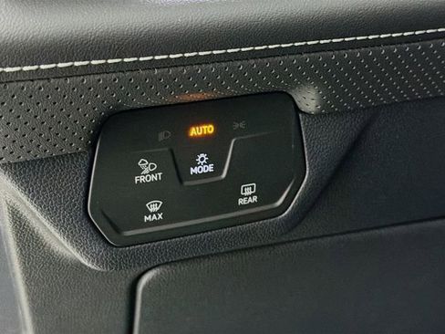 New 2026 Volkswagen Atlas SEL AWD/4WD image 10