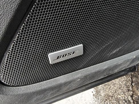 Used 2022 Chevrolet Equinox RS w/ RS Leather Package image 11