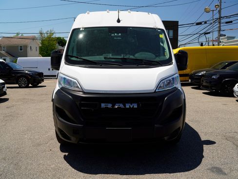 Used 2023 RAM ProMaster 2500 FWD image 9