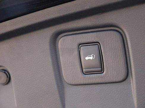 Used 2019 Nissan Murano SL w/ SL Technology Package FWD image 8