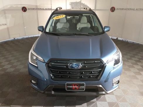 Certified 2023 Subaru Forester Premium AWD/4WD image 2