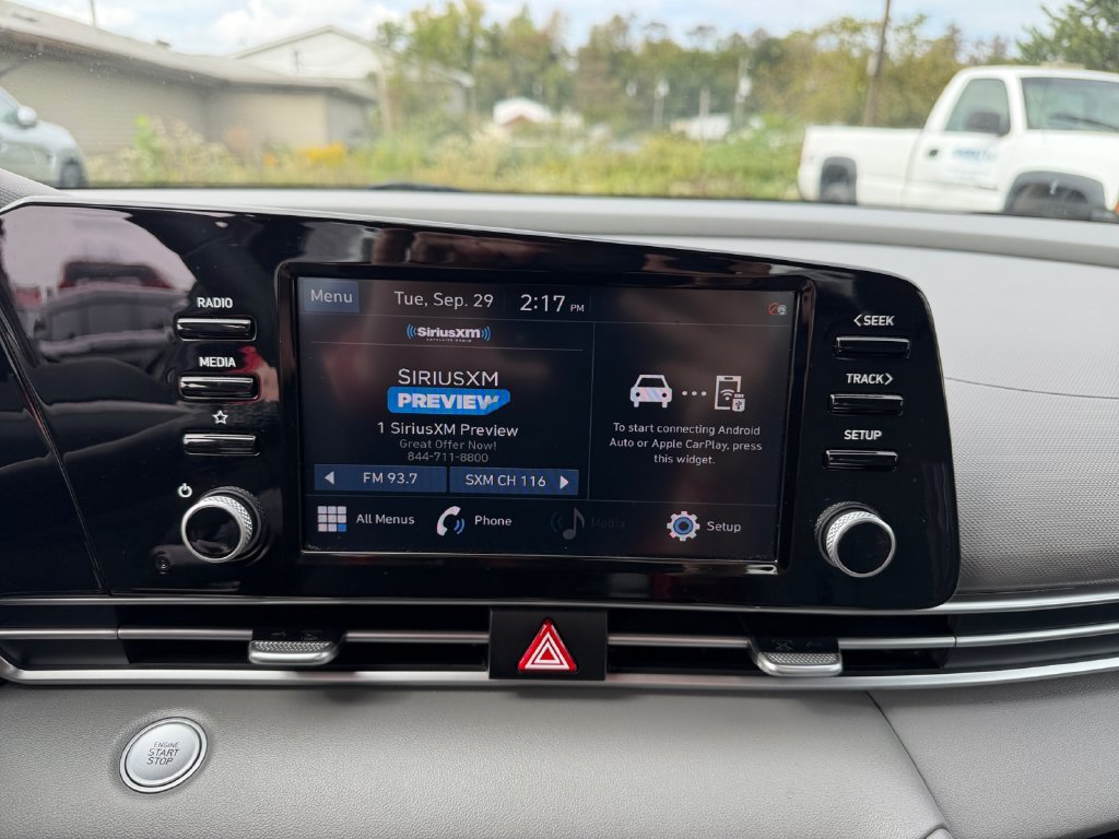 Used 2021 Hyundai Elantra SEL w/ Convenience + Premium Package FWD image 19