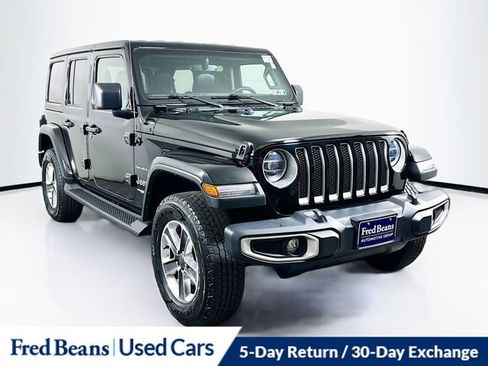 Used 2022 Jeep Wrangler Unlimited Sahara w/ LED Lighting Group AWD/4WD image 1