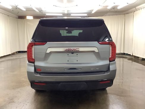 Used 2024 GMC Yukon SLE w/ Gmc Pro Safety Plus Package image 7