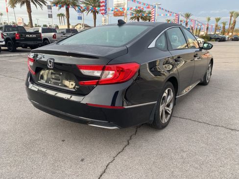 Used 2018 Honda Accord EX image 7