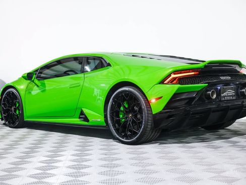 Used 2020 Lamborghini Huracan EVO AWD/4WD image 17