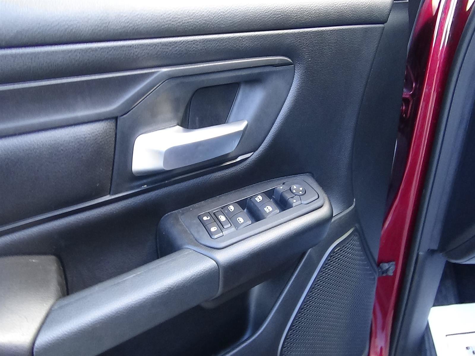 Used 2025 RAM 1500 Tradesman AWD/4WD image 15