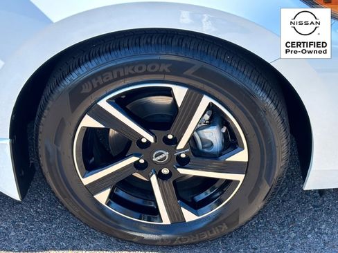 Certified 2025 Nissan Sentra SV w/ All-Weather Package image 8