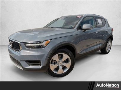 Used 2020 Volvo XC40 T5 Momentum