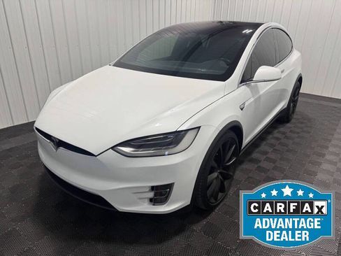 Used 2017 Tesla Model X P100D image 1