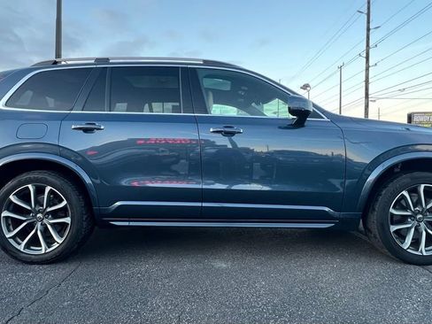 Used 2018 Volvo XC90 T5 Momentum w/ Convenience Package image 9