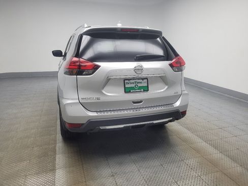 Used 2017 Nissan Rogue S w/ S Appearance Package AWD/4WD image 6