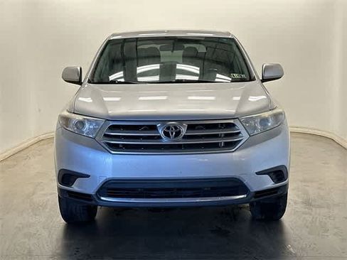 Used 2013 Toyota Highlander Plus image 25