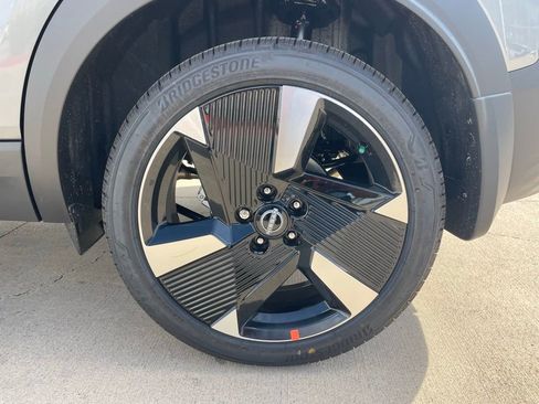 New 2026 Nissan Kicks SR w/ Cold Weather Package image 21