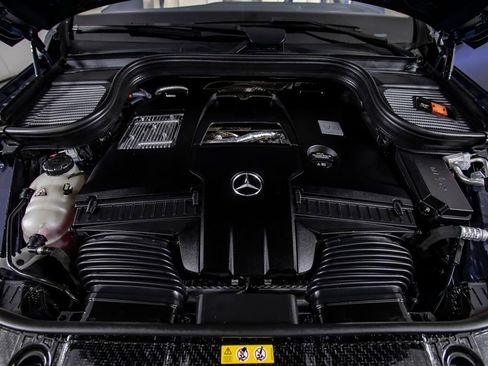 Used 2026 Mercedes-Benz GLS 580 4MATIC image 52