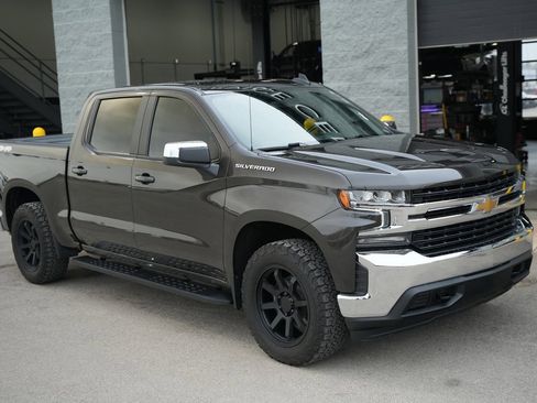 Used 2021 Chevrolet Silverado 1500 LT image 14